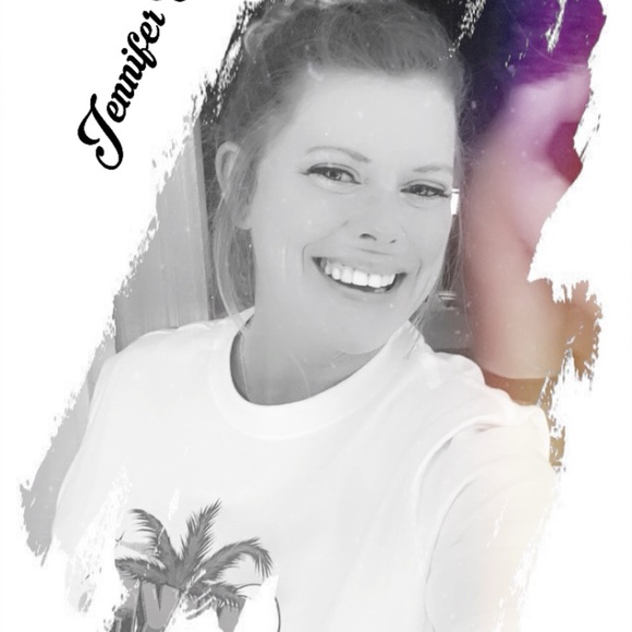 Meet your Posher, Jennifer - Picture 6 of 8